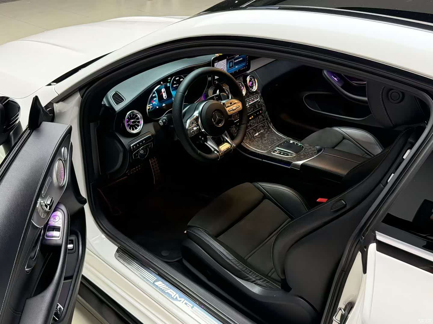 Mercedes-Benz C-Class, 2018 4