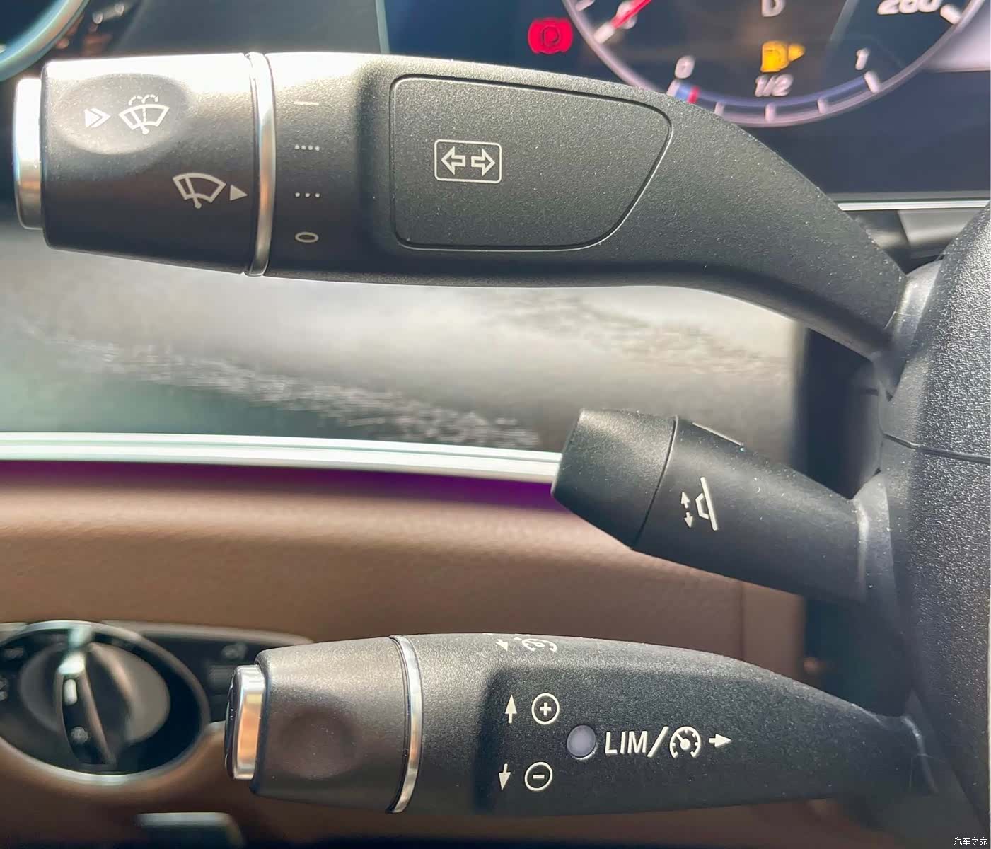 Mercedes-Benz E-Class, 2018 12