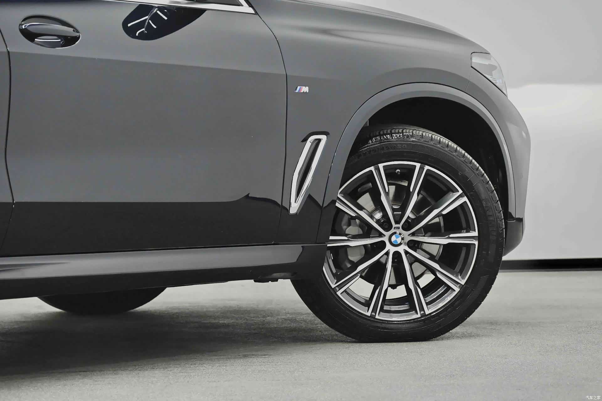 BMW X5, 2023 36