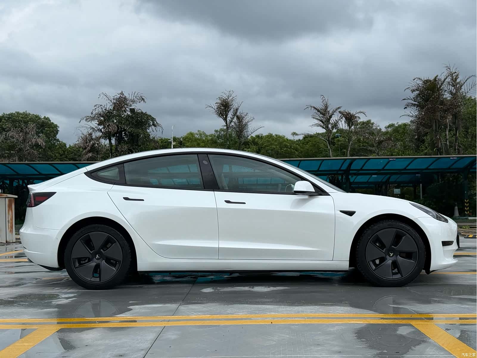 Tesla Model 3, 2021 16
