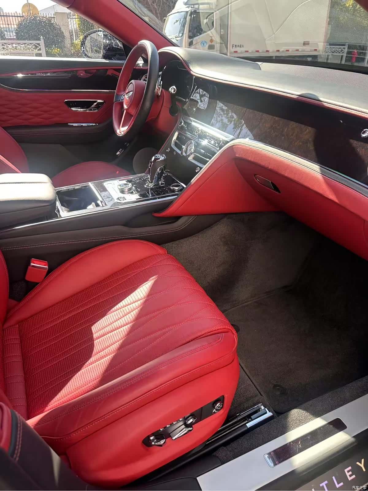 Bentley Flying Spur, 2021 9