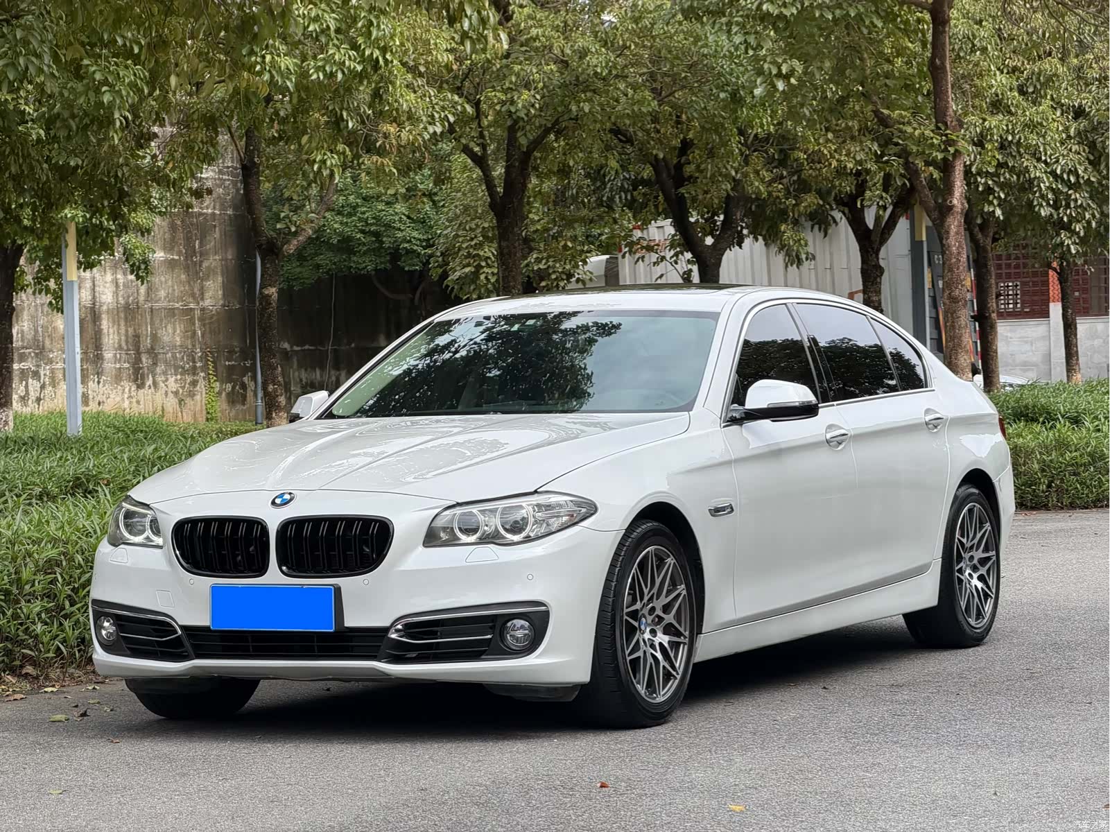 BMW 5 Series, 2017 1