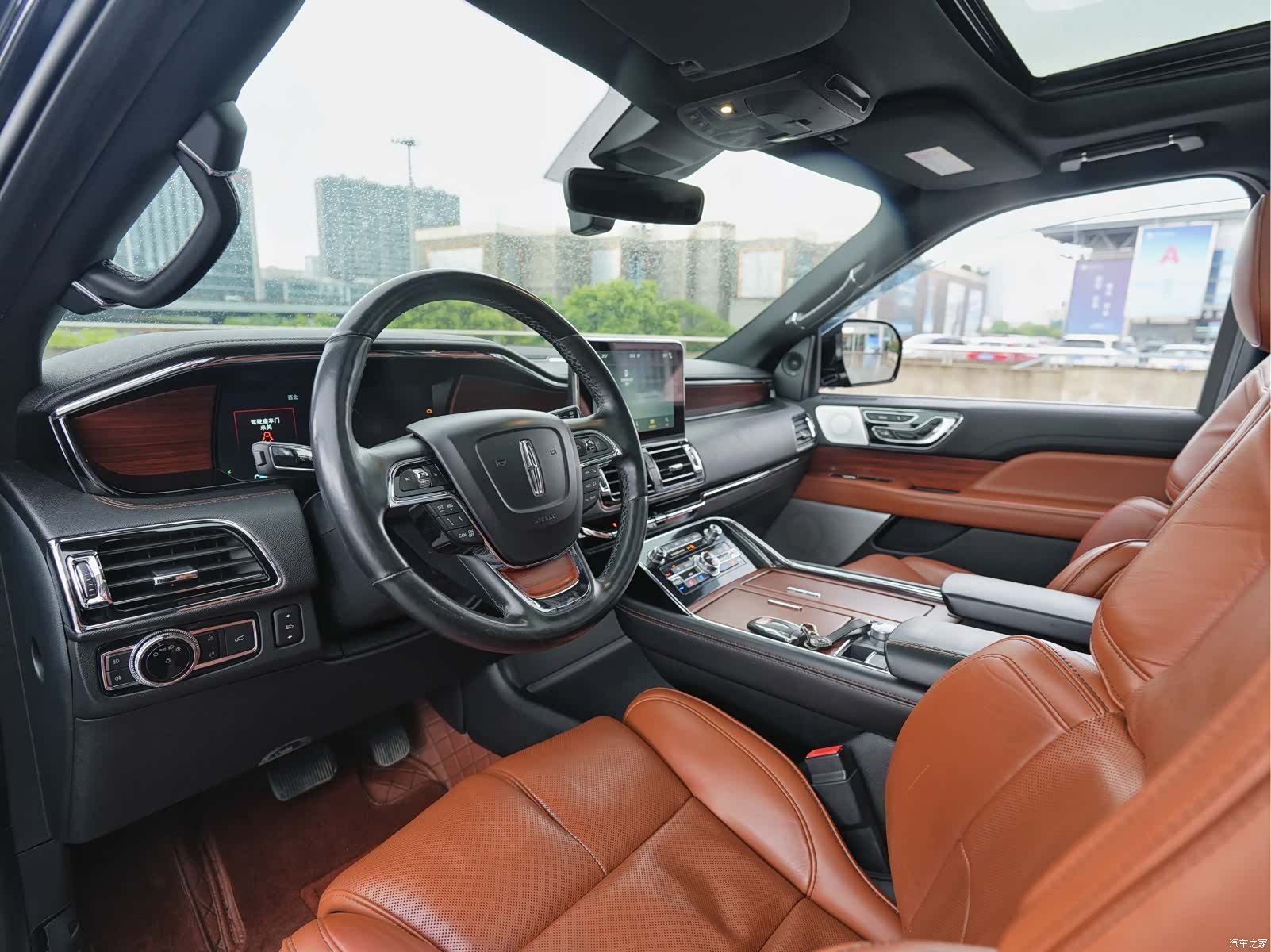 Lincoln Navigator, 2020 все фото