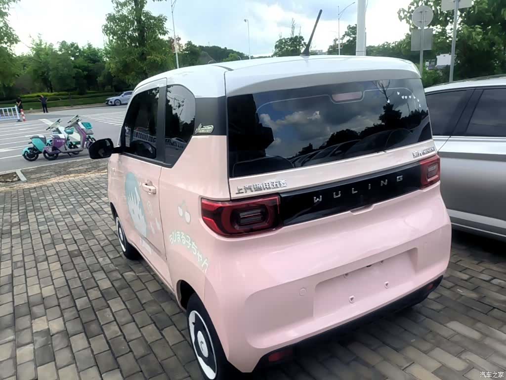 Wuling MINIEV, 2021 все фото
