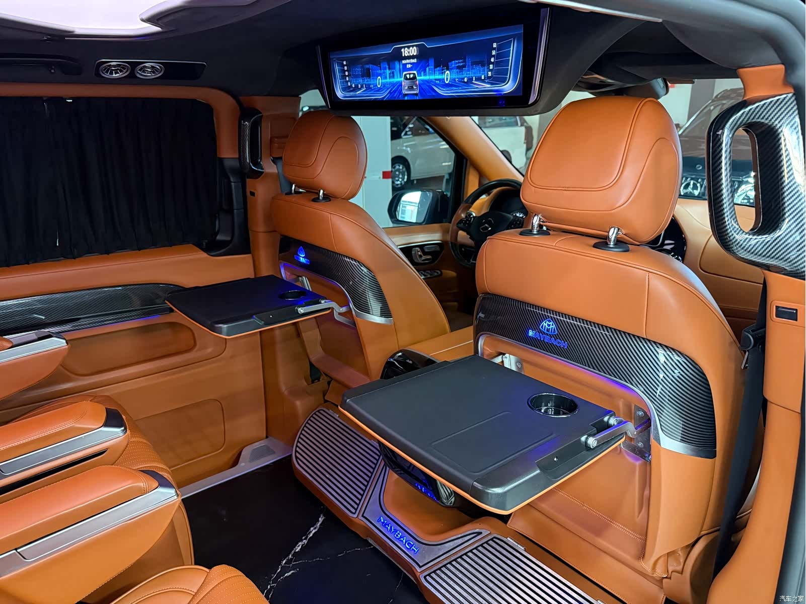 Mercedes-Benz 7, 2023 8