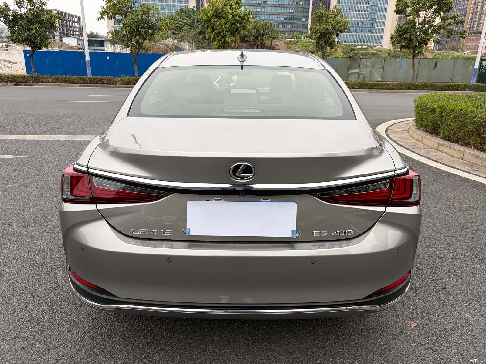 Lexus ES, 2024 все фото