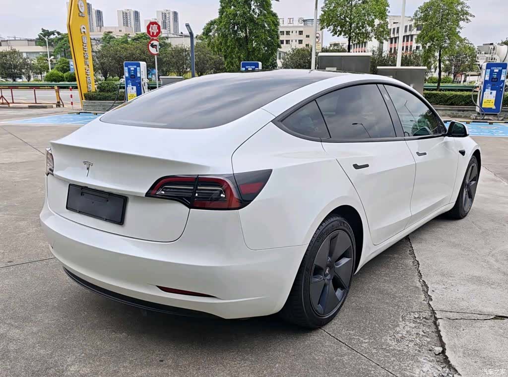 Tesla Model 3, 2021 все фото