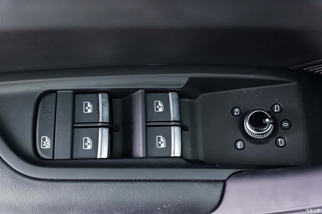 Audi Q5L, 2023 17