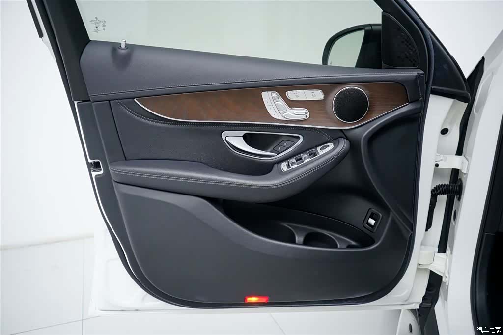 Mercedes-Benz GLC, 2019 11