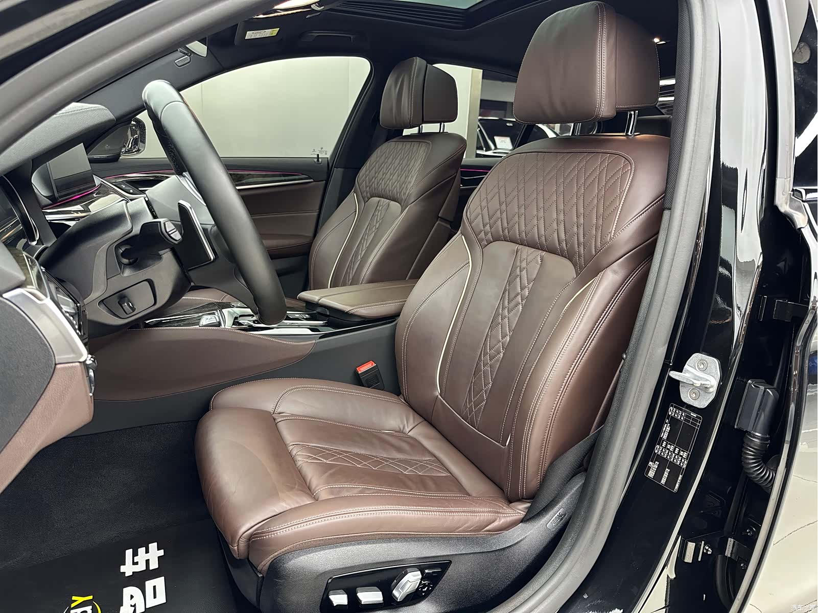 BMW 5 Series, 2018 12