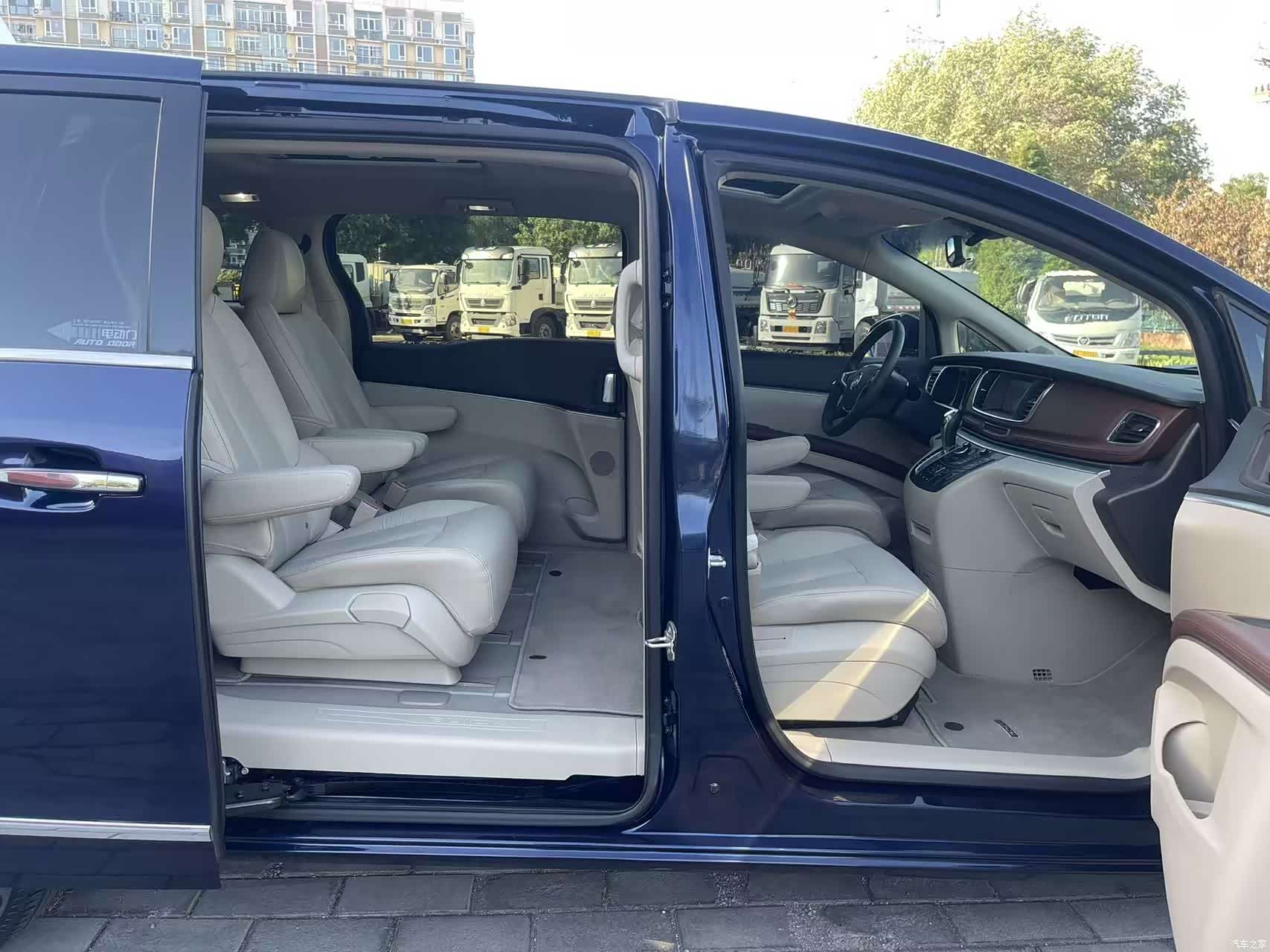 Buick GL8, 2015 15