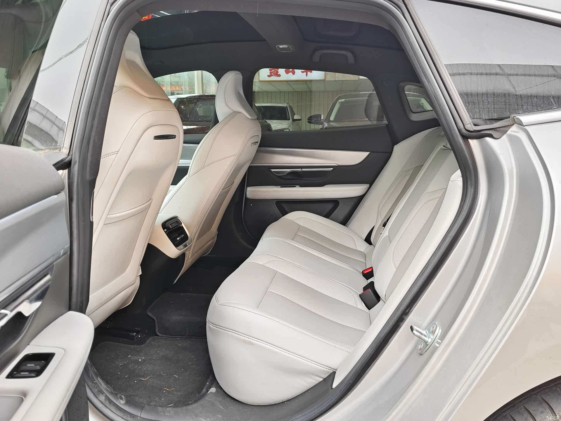 Xpeng P7, 2023 6