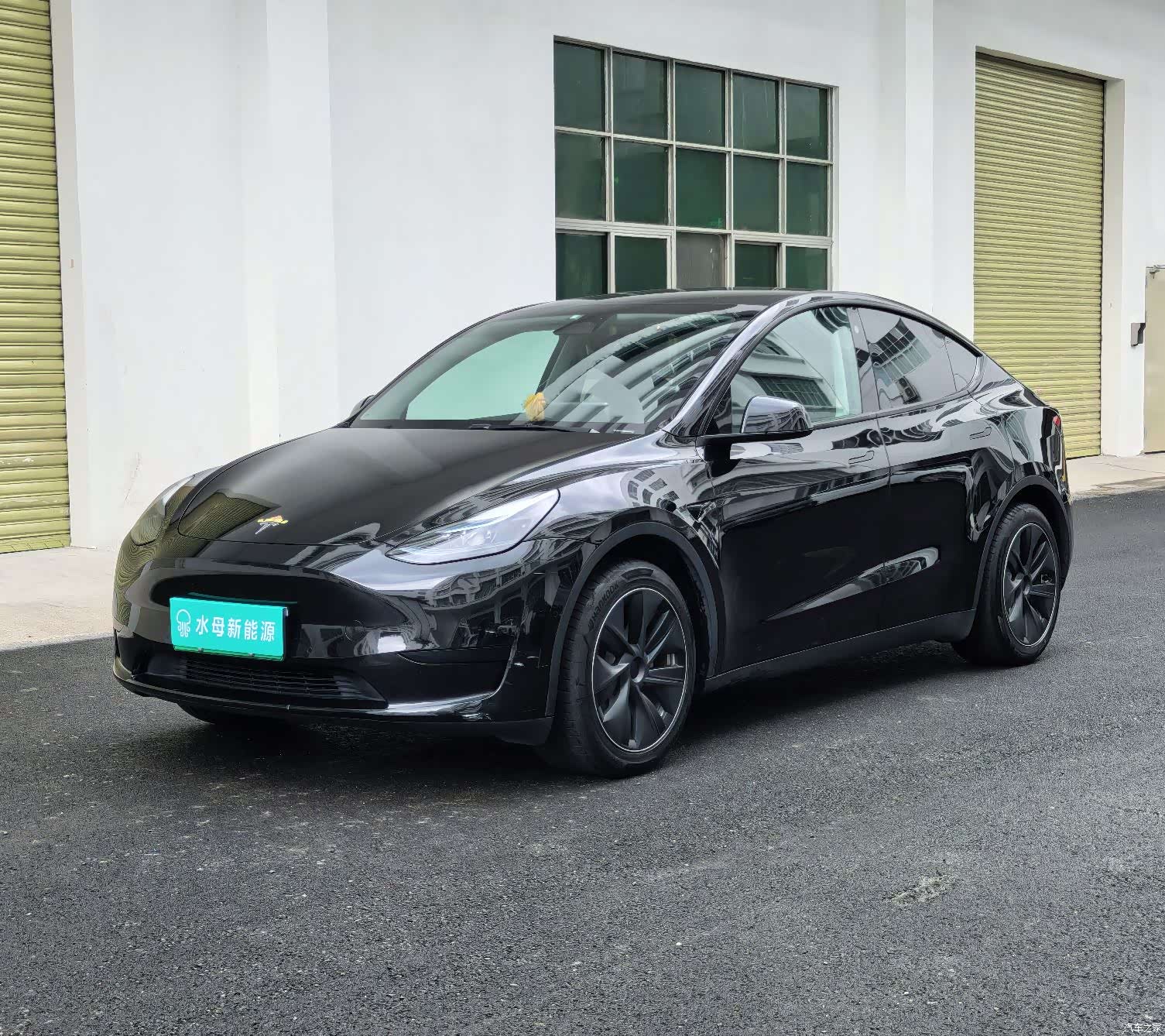 Tesla Model Y, 2024 1