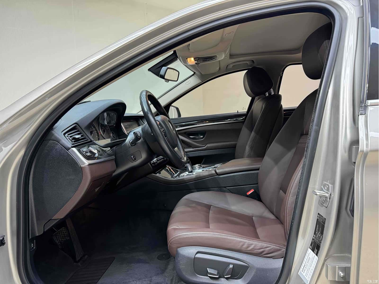 BMW 5 Series, 2016 10