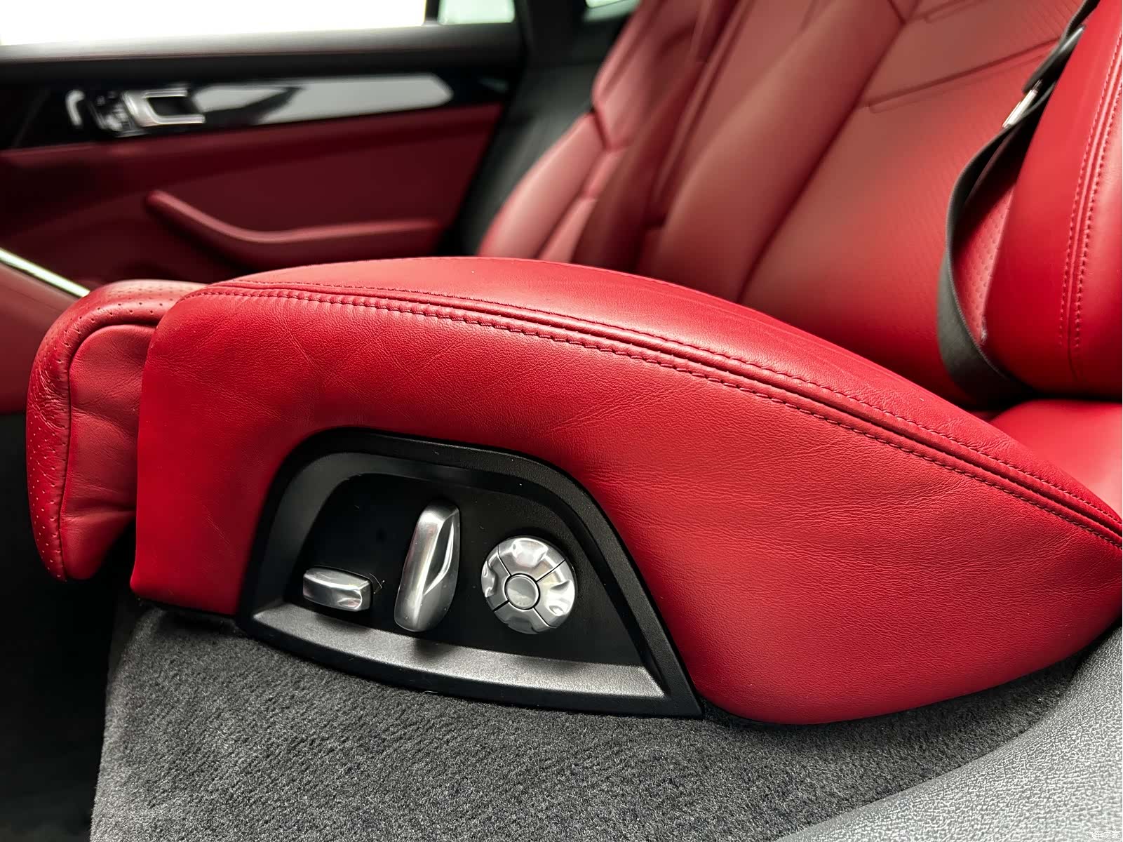 Porsche Panamera, 2020 16