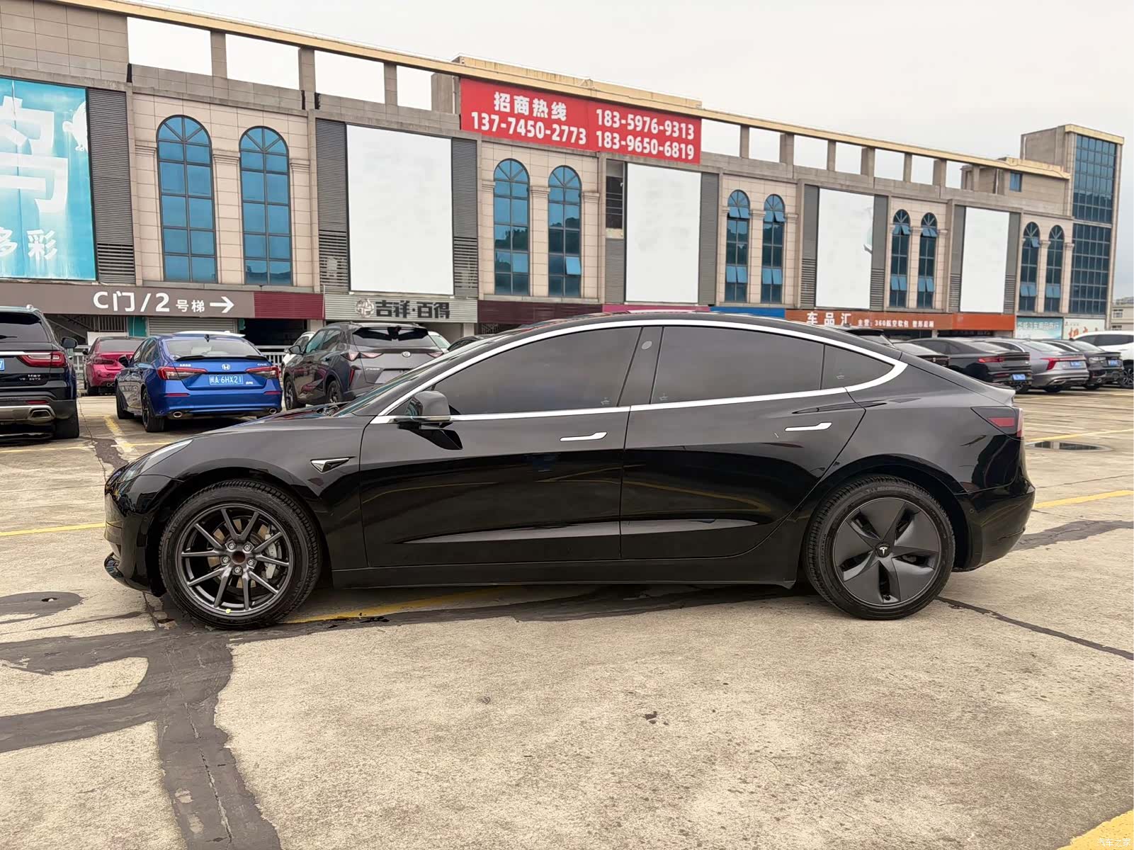 Tesla Model 3, 2021 4