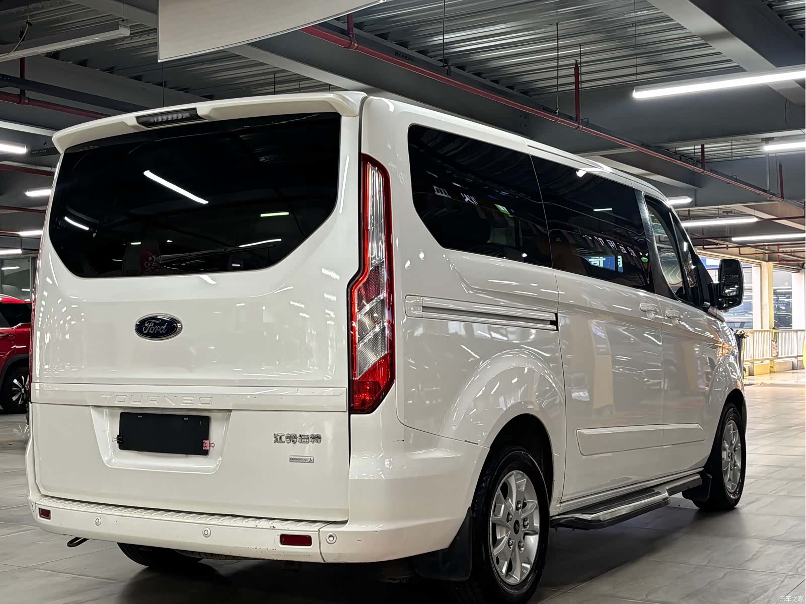Ford Tourneo, 2017 14