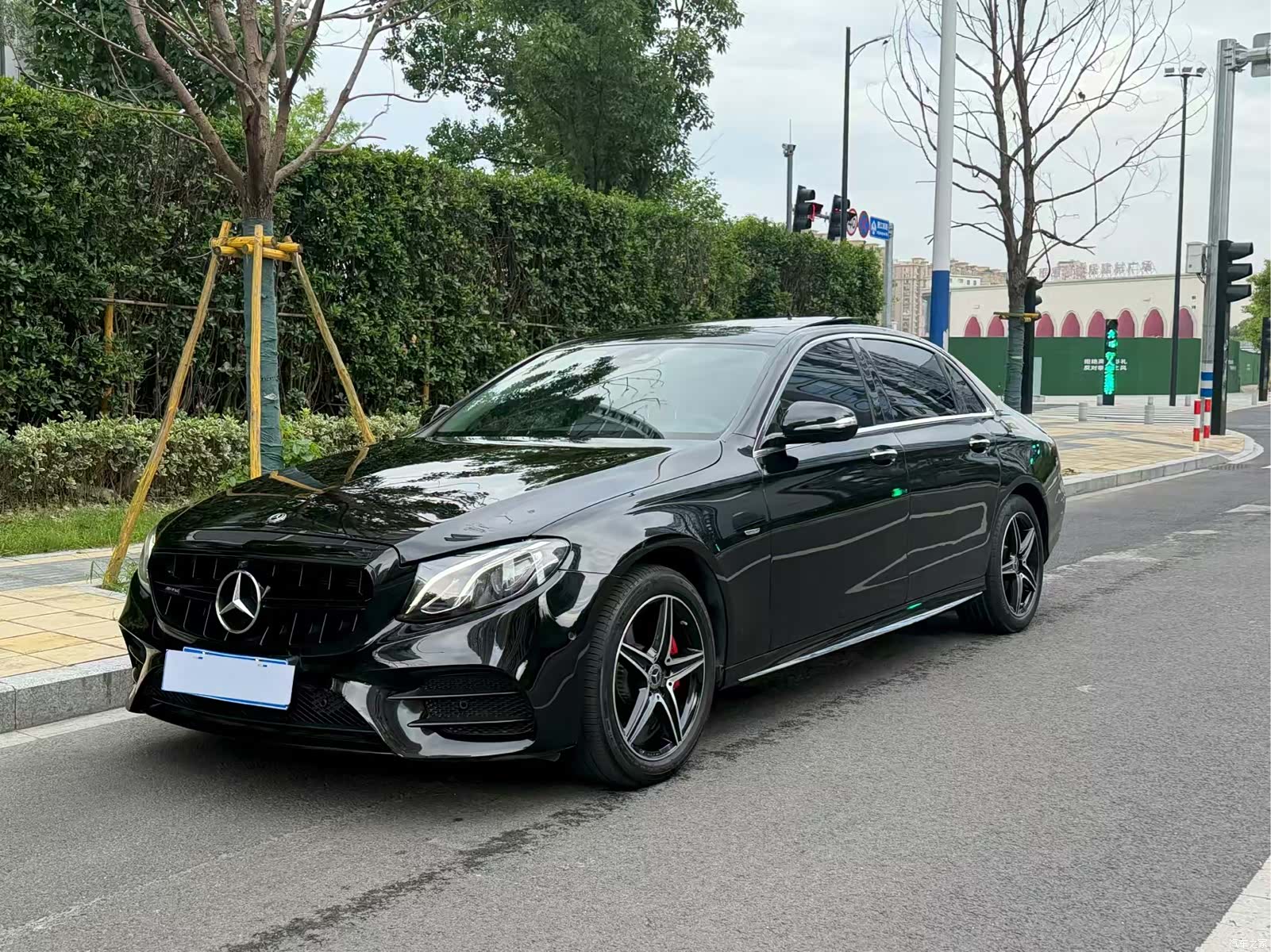 Mercedes-Benz E-Class, 2020 1