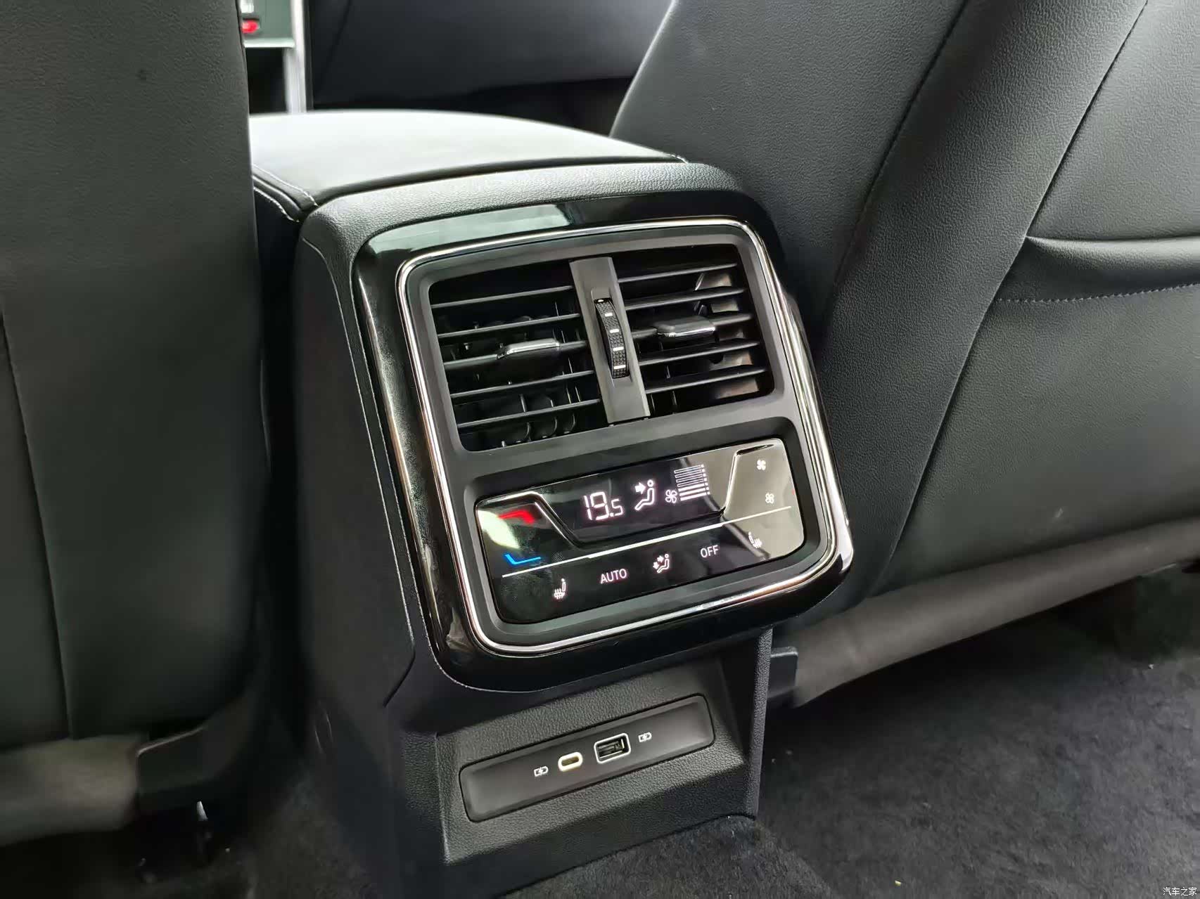 Volkswagen Passat, 2022 17