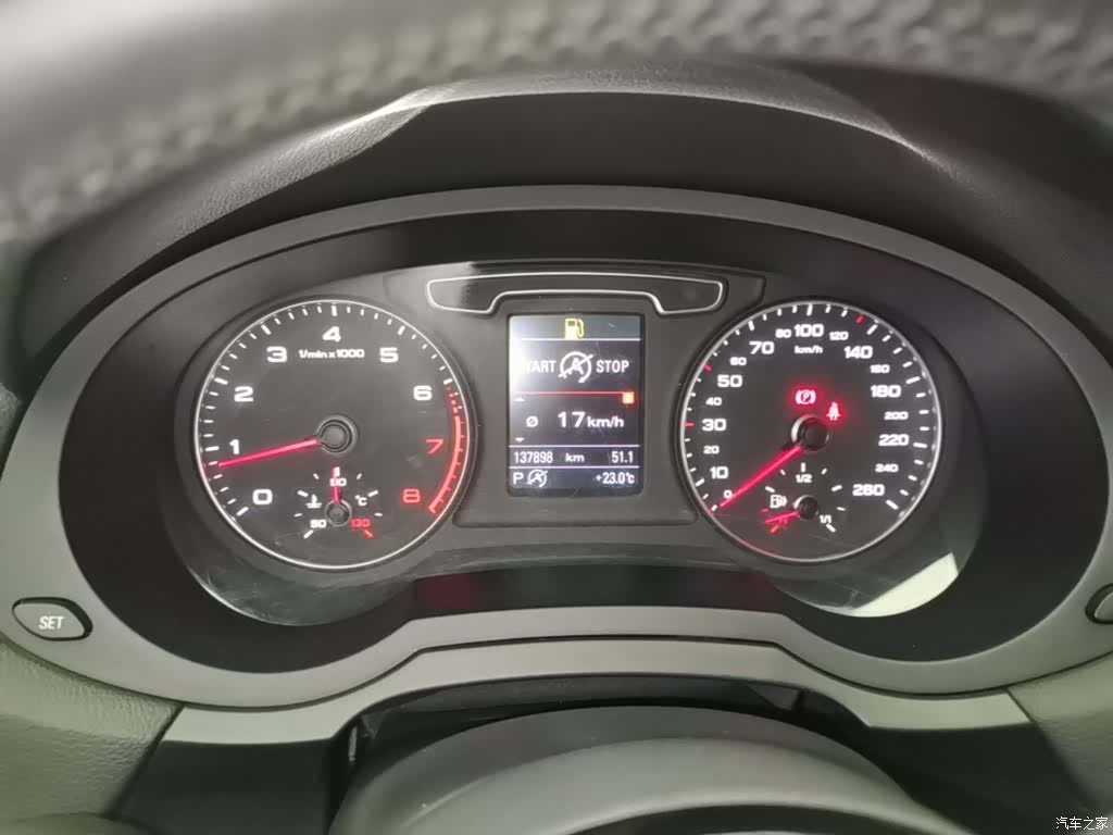 Audi Q3, 2016 12