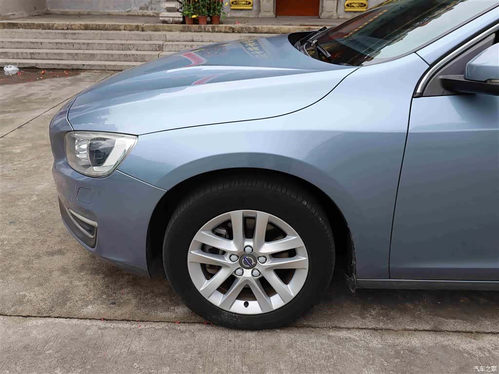Volvo S60, 2017 27