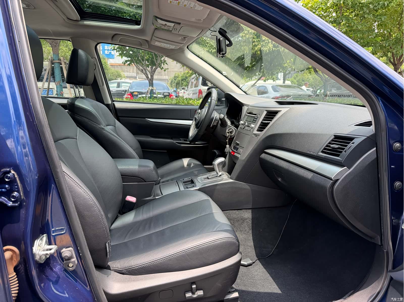Subaru Legacy, 2010 9