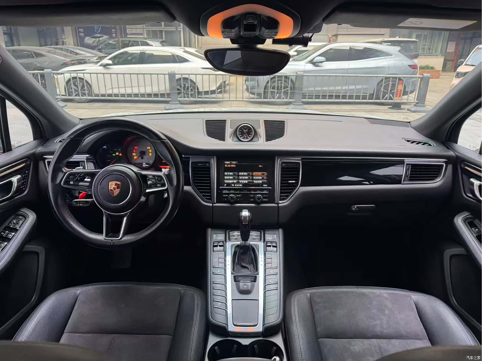 Porsche Macan, 2015 8