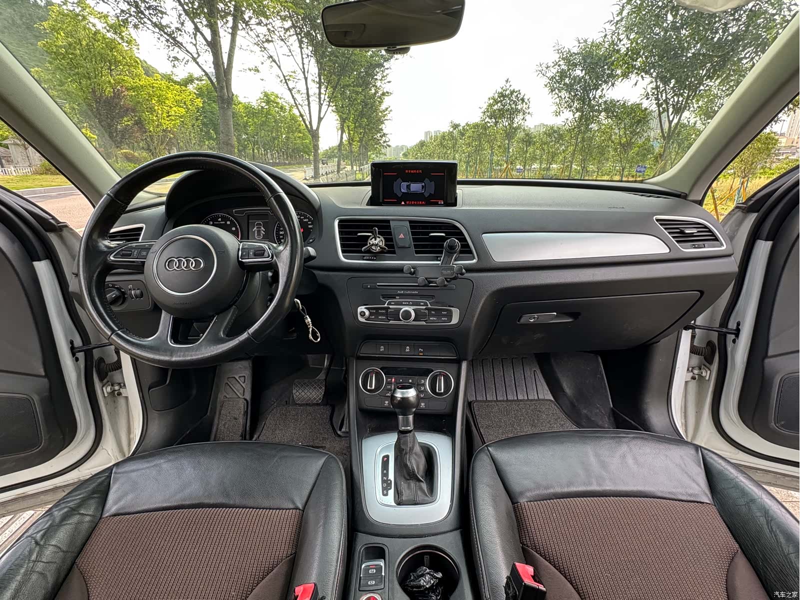 Audi Q3, 2017 12