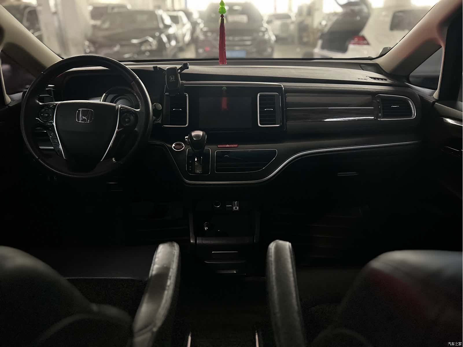 Honda Elysion, 2018 10