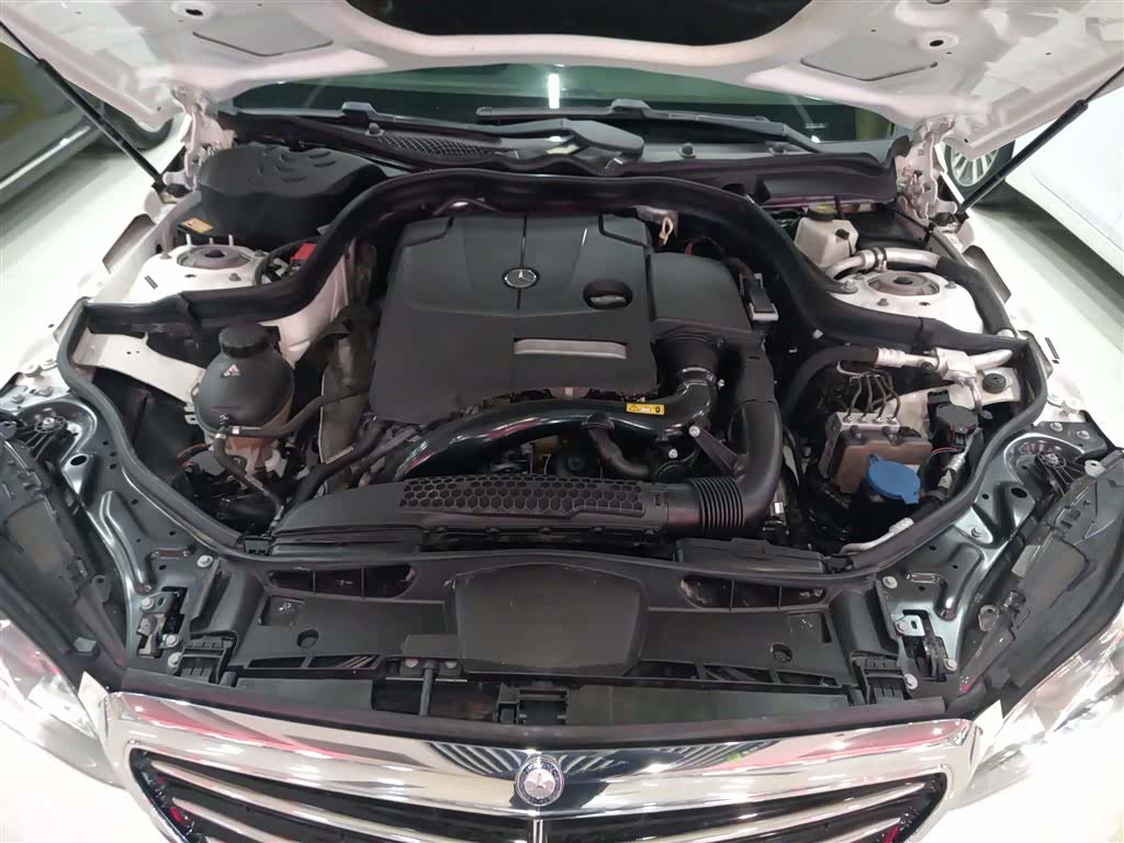 Mercedes-Benz E-Class, 2016 20