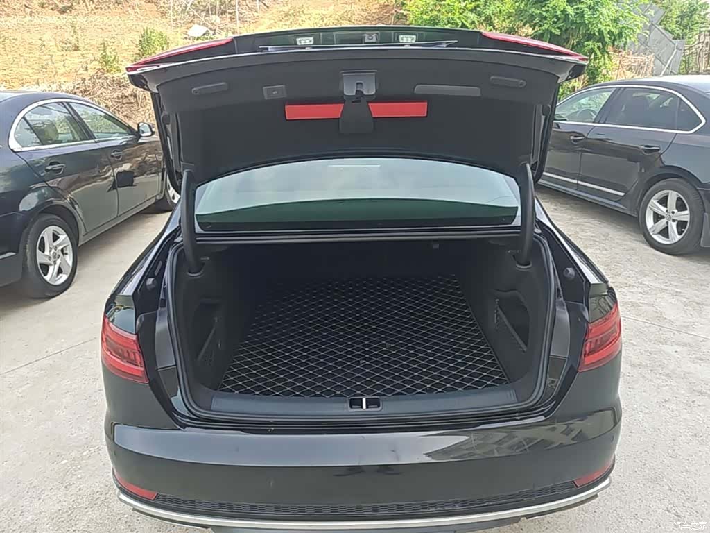 Audi A4L, 2020 19