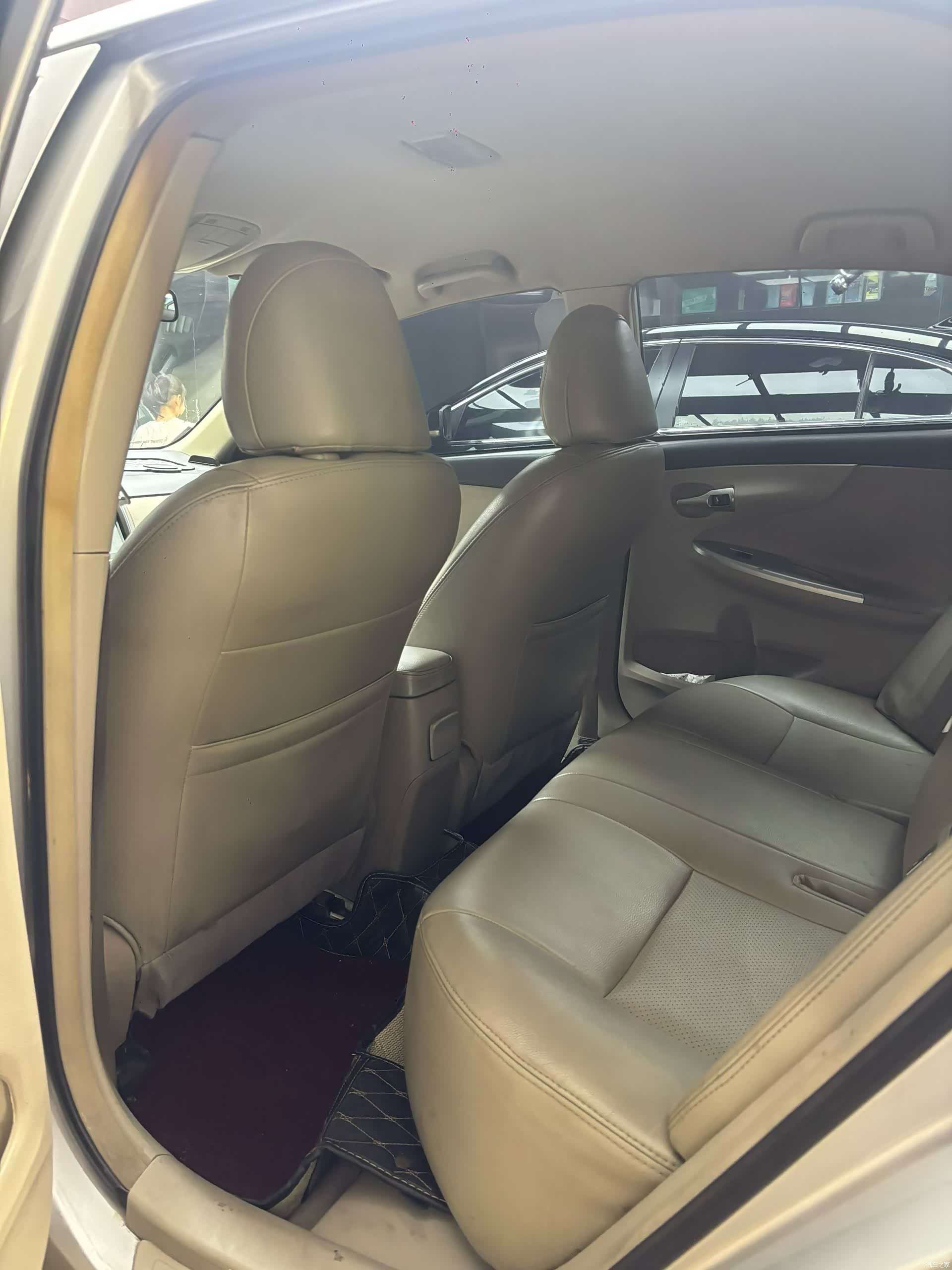 Toyota Corolla, 2011 все фото