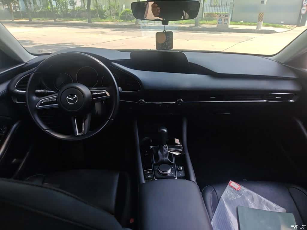 Mazda Mazda3, 2024 10
