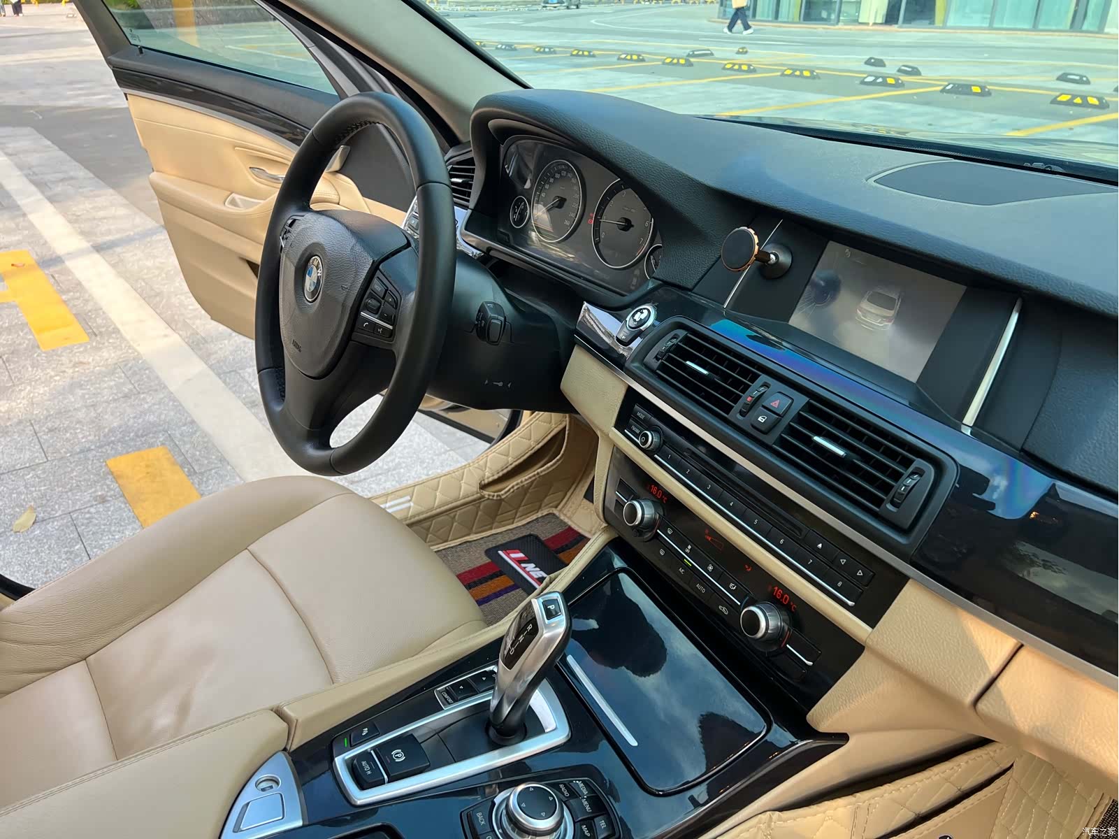 BMW 5 Series, 2015 13
