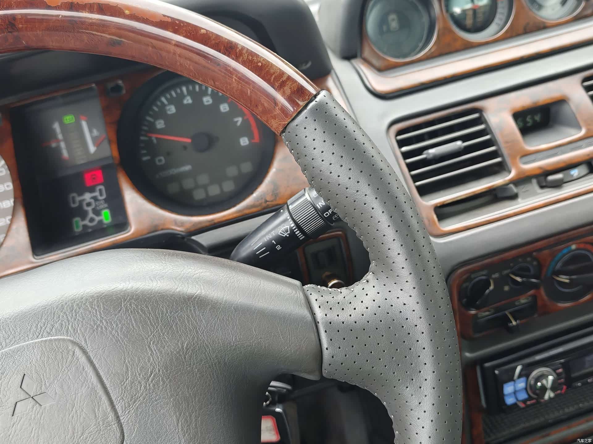 Mitsubishi Pajero, 1996 36