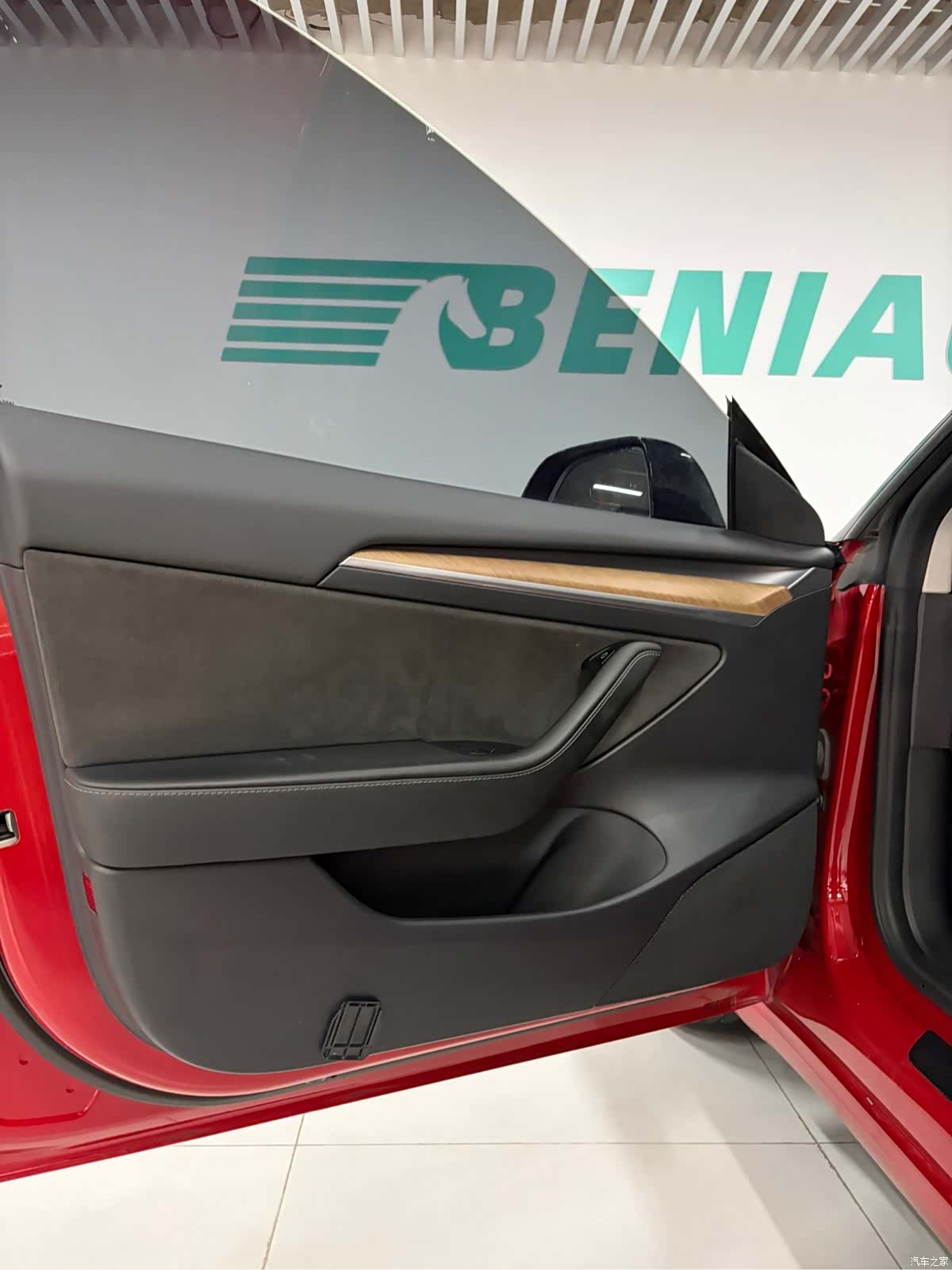Tesla Model 3, 2021 11