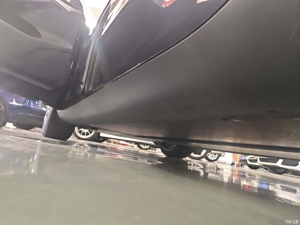 Tesla Model Y, 2024 22