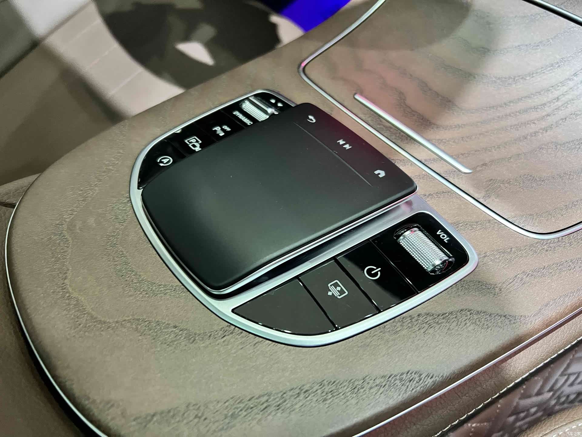 Mercedes-Benz E-Class, 2023 8
