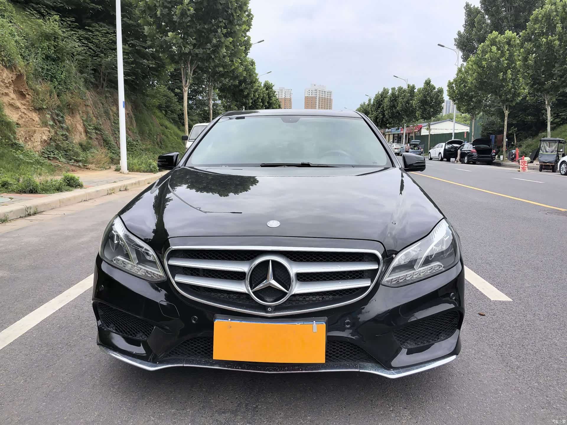 Mercedes-Benz E-Class, 2015 1