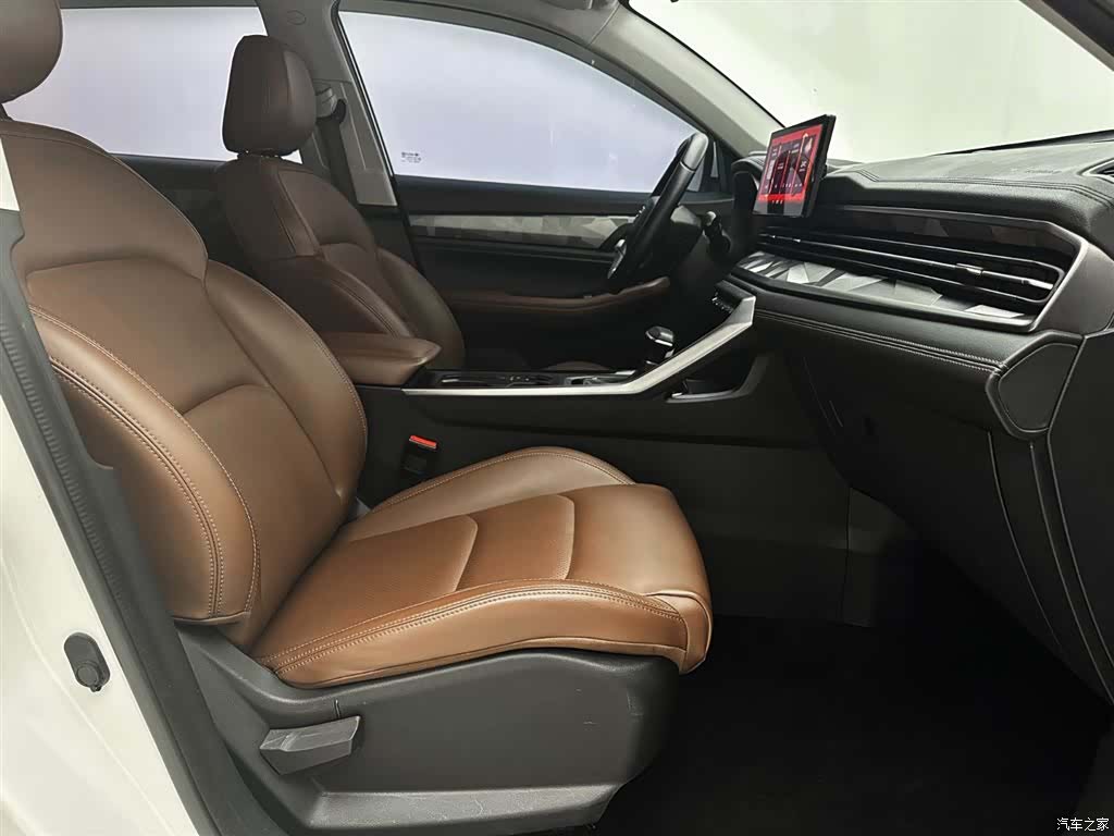 Geely X6, 2022 21