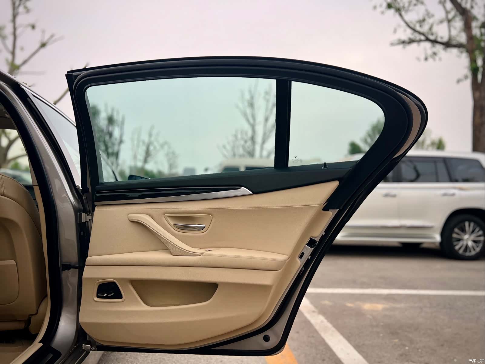 BMW 5 Series, 2012 25