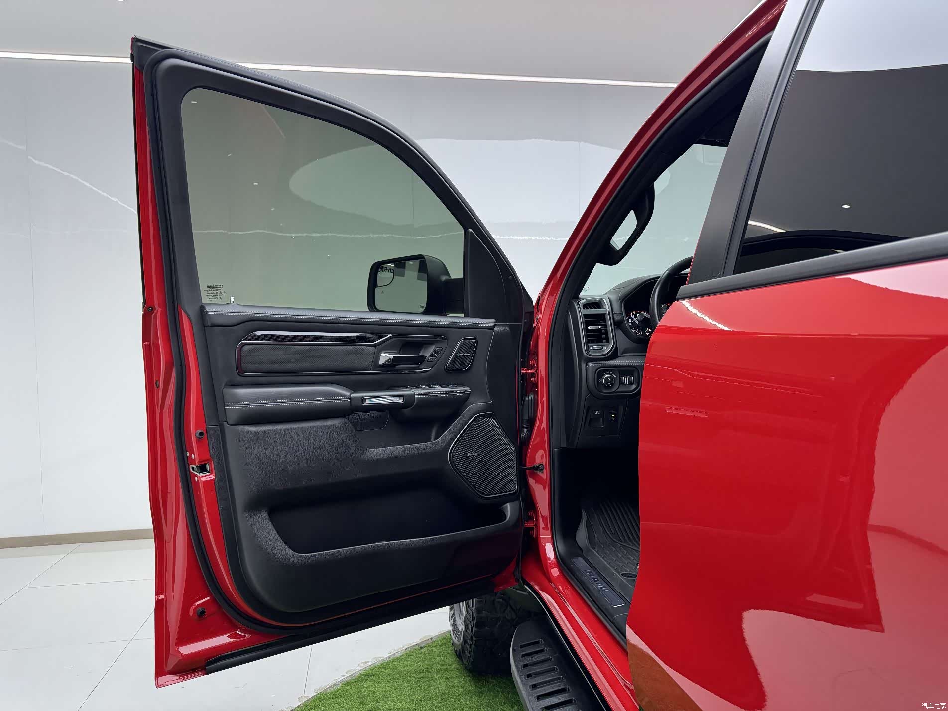 RAM Trucks, 2023 12