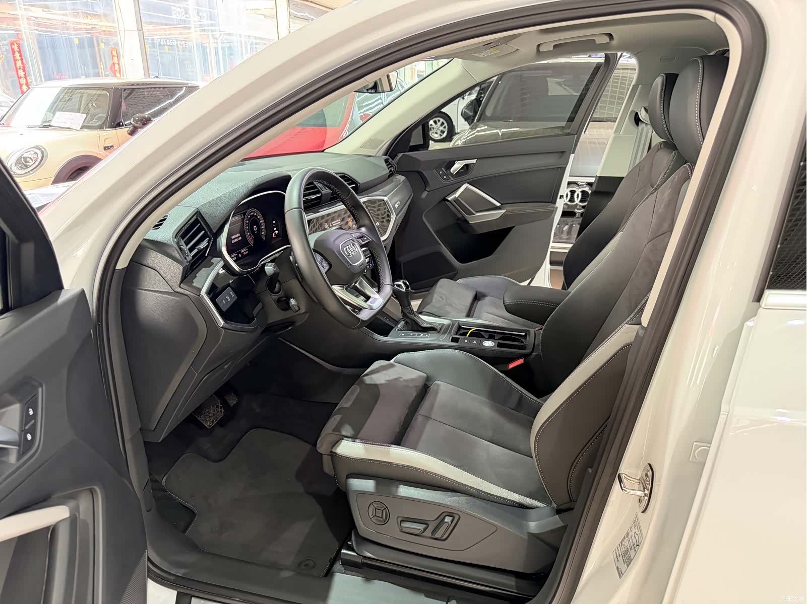 Audi Q3, 2023 7