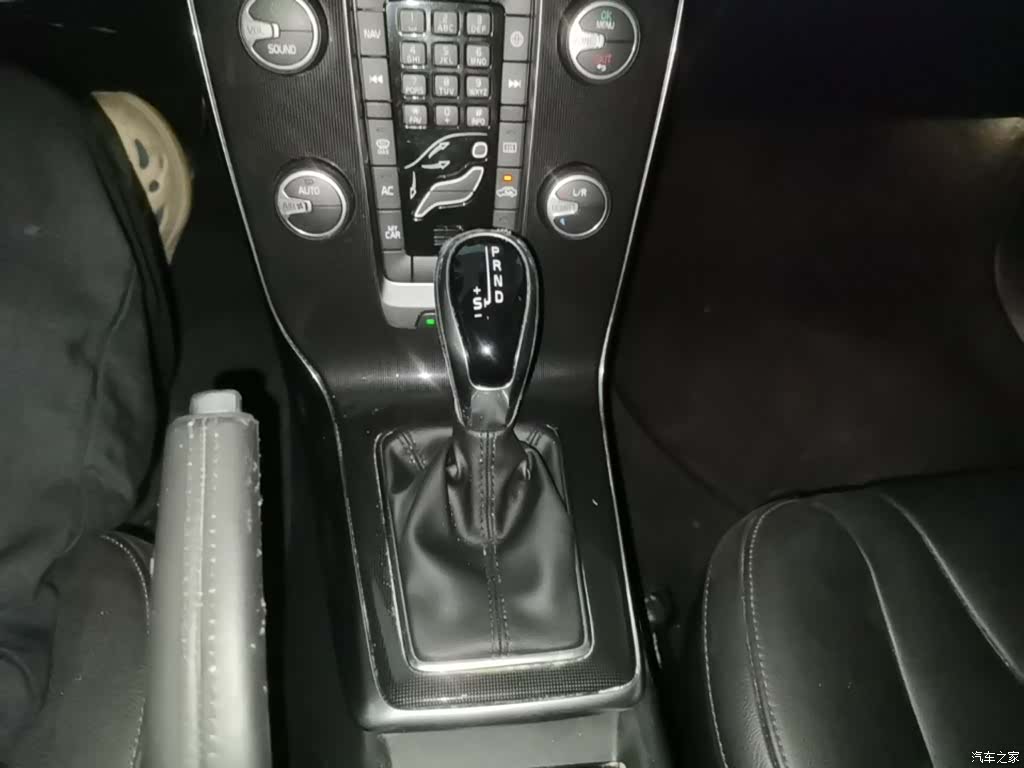 Volvo V40, 2016 14