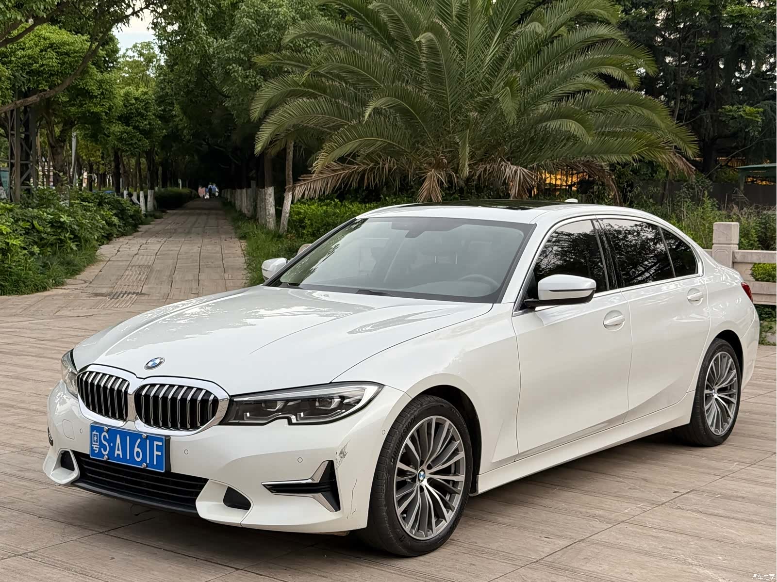 BMW 3 Series, 2019 1