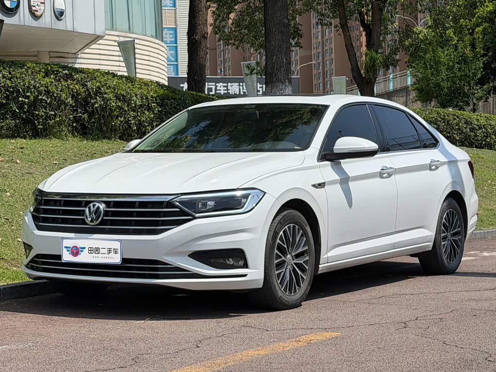 Volkswagen Sagitar