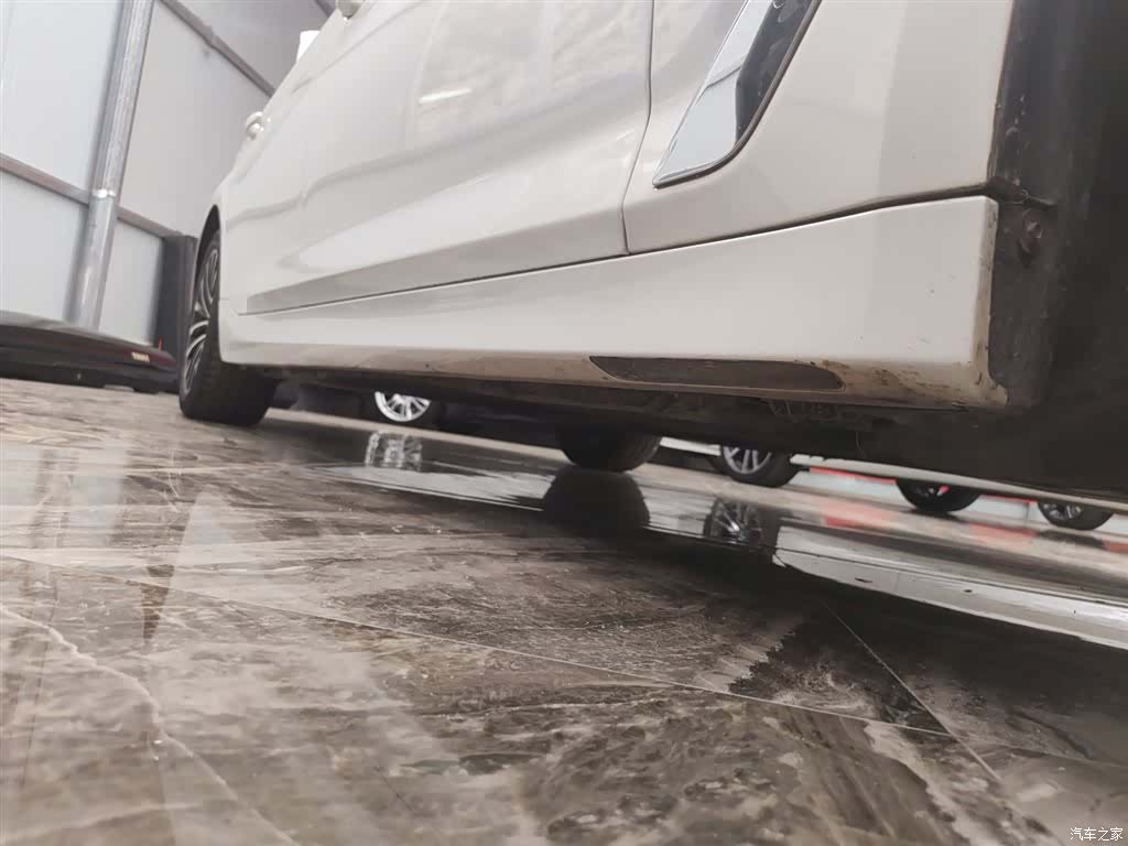 BMW 5 Series, 2019 21