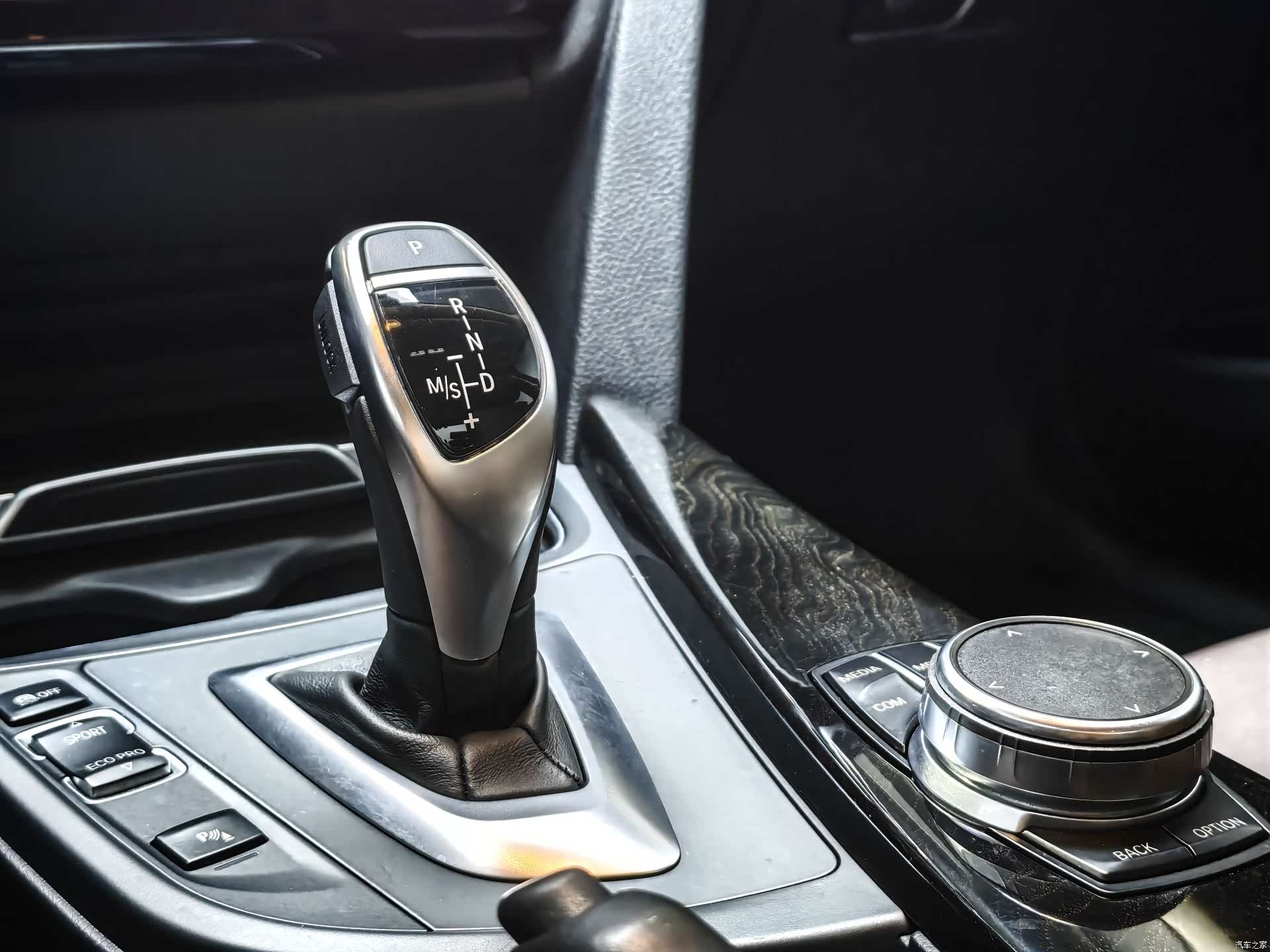 BMW 3 Series, 2018 10