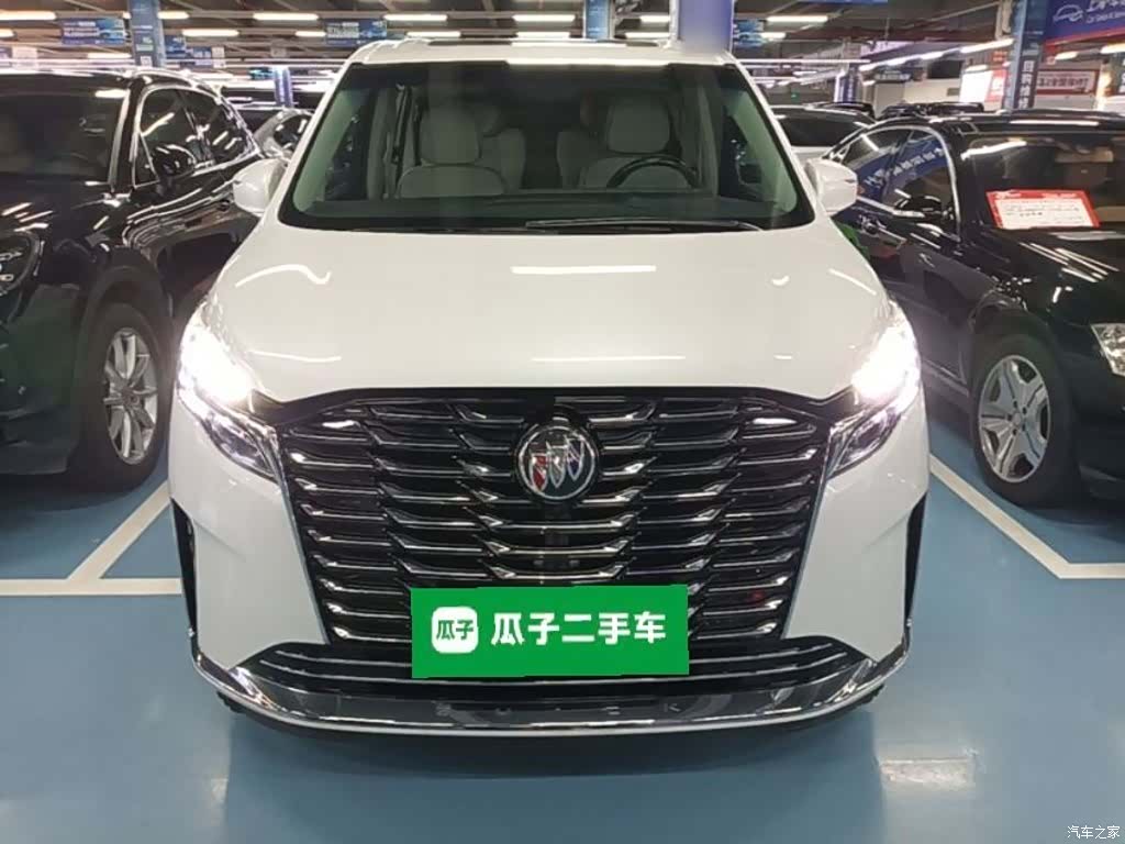 Buick GL8, 2022 3
