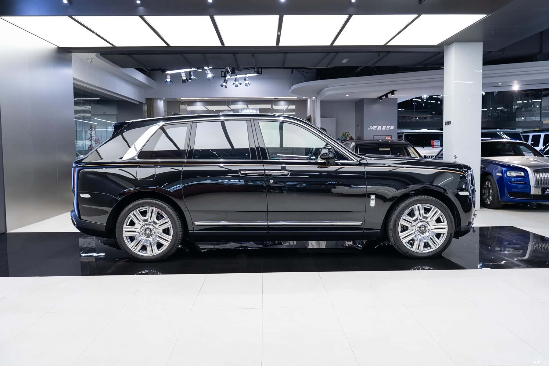 Rolls-Royce Cullinan, 2020 16